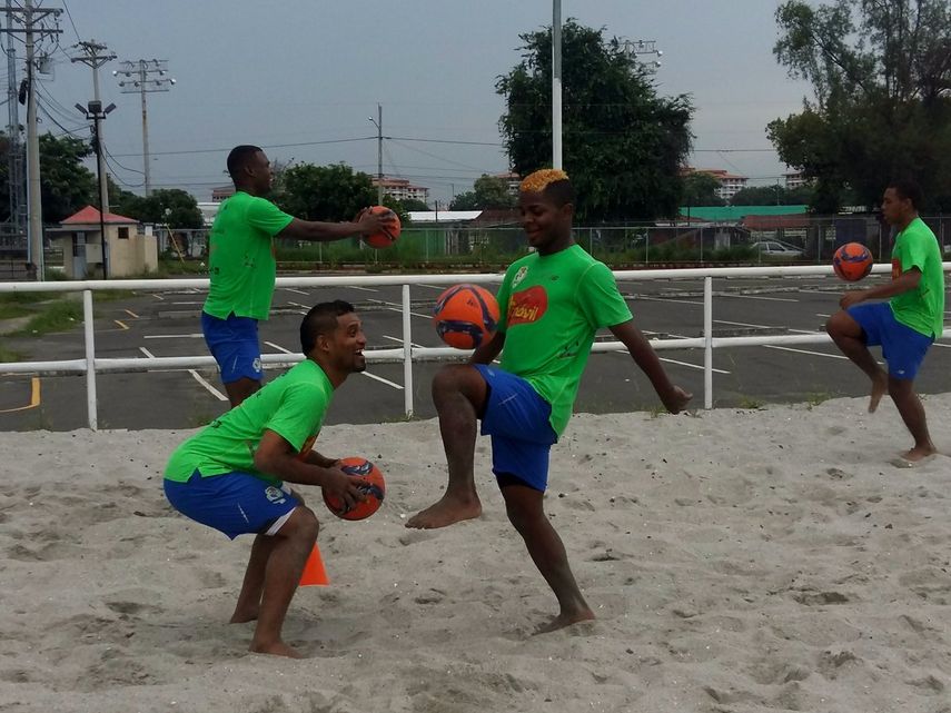 Selección nacional de fútbol playa inició sus entrenamientos de cara al torneo de UNCAF