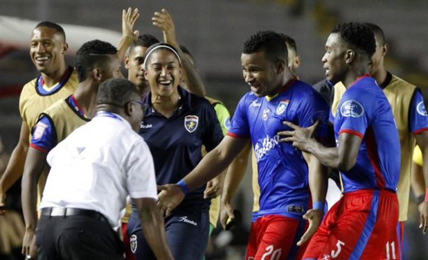 2-1. Plaza Amador vence al Walter Ferreti y avanza a semifinales