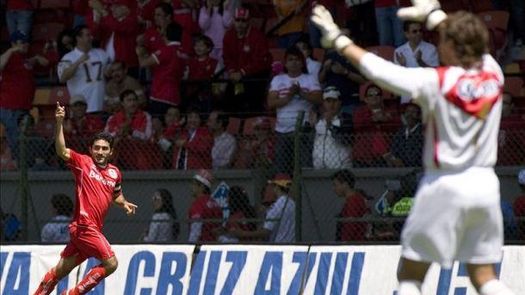 Ronaldinho es un jugador importantísimo para el fútbol mexicano, dice Sinha