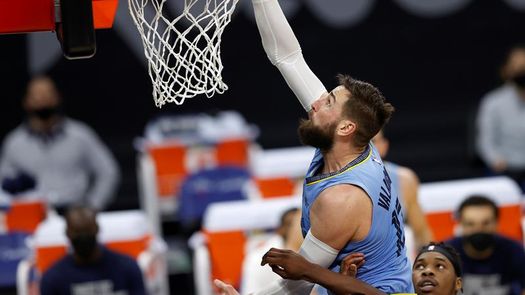 110-120. Valanciunas impone su poder y lidera el triunfo de Grizzlies