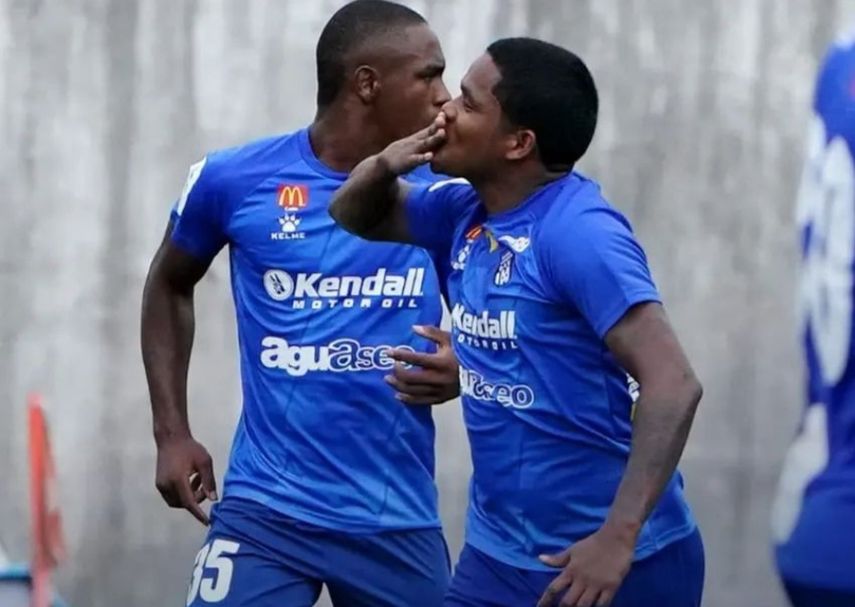 Árabe Unido ganó con goles de José González y Jonathan Ceceña.&nbsp;