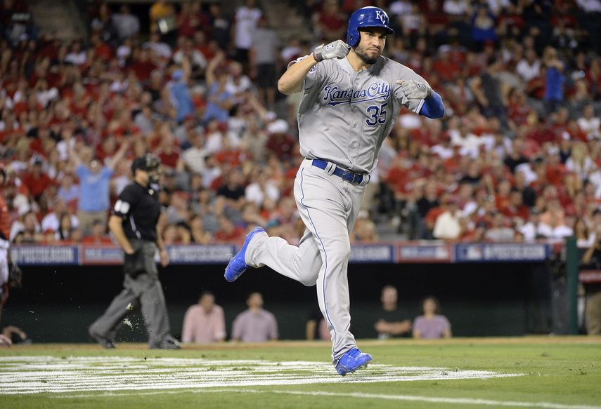 4-1. Hosmer y Reales ponen a los Angelinos al borde de la eliminación