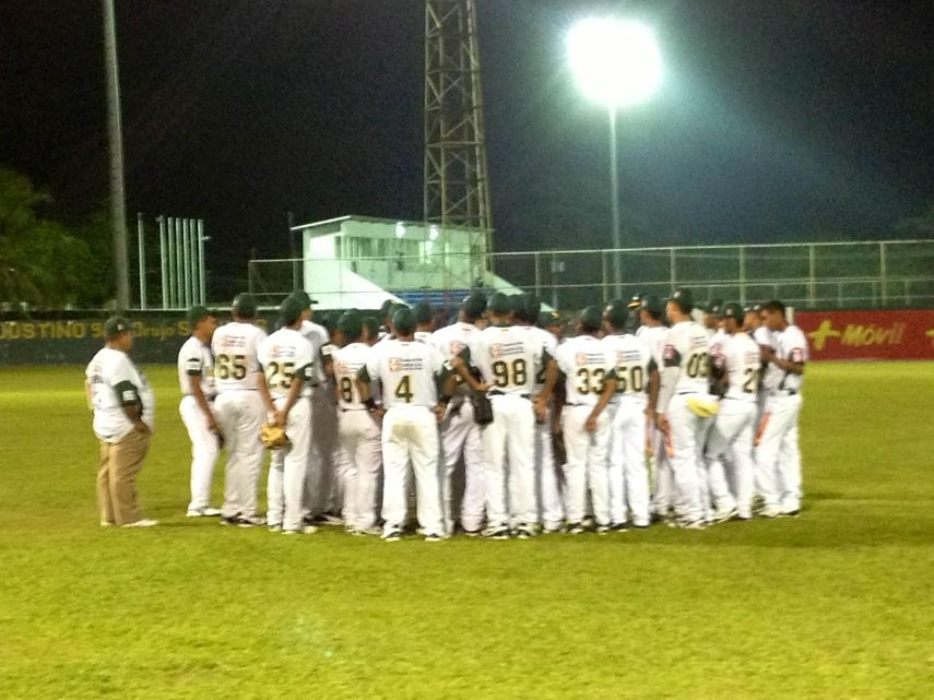 Panamá Oeste no cede ante Veraguas y se mantiene en la pelea