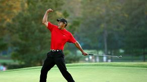 Tiger Woods fue inducido al Salón de la Fama del Golf este miércoles en Florida