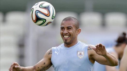 El uruguayo Arévalo dice que siempre es importante ser llamado a su selección