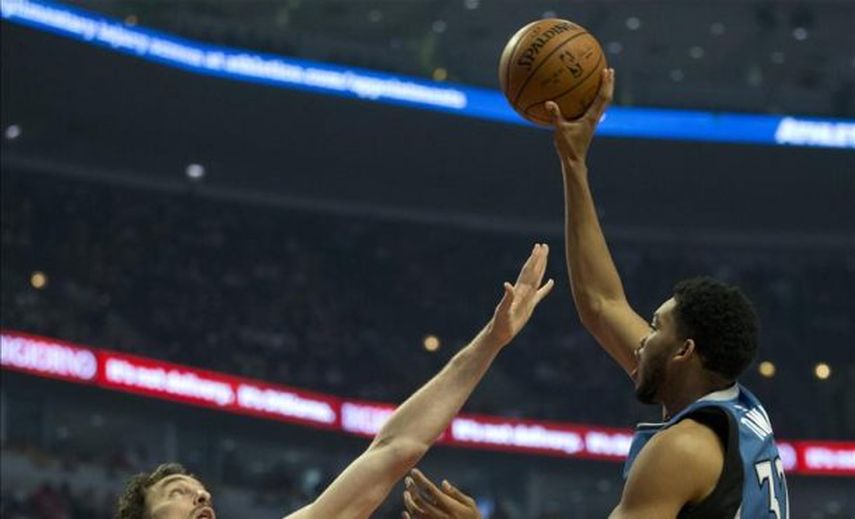 Actuaciones destacadas de Pau Gasol, Calderón y Rubio no salvan a sus equipos