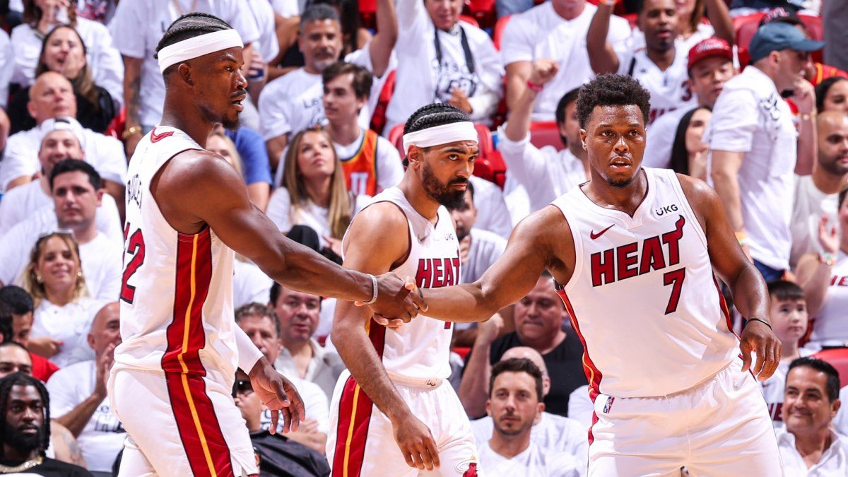 El Heat tomó ventaja de 2 a 0 en la serie tras una noche fantástica de Jimmy Butler con 45 puntos