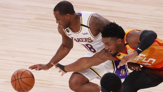 116-108. Davis aporta doble-doble y Lakers ganan a Jazz