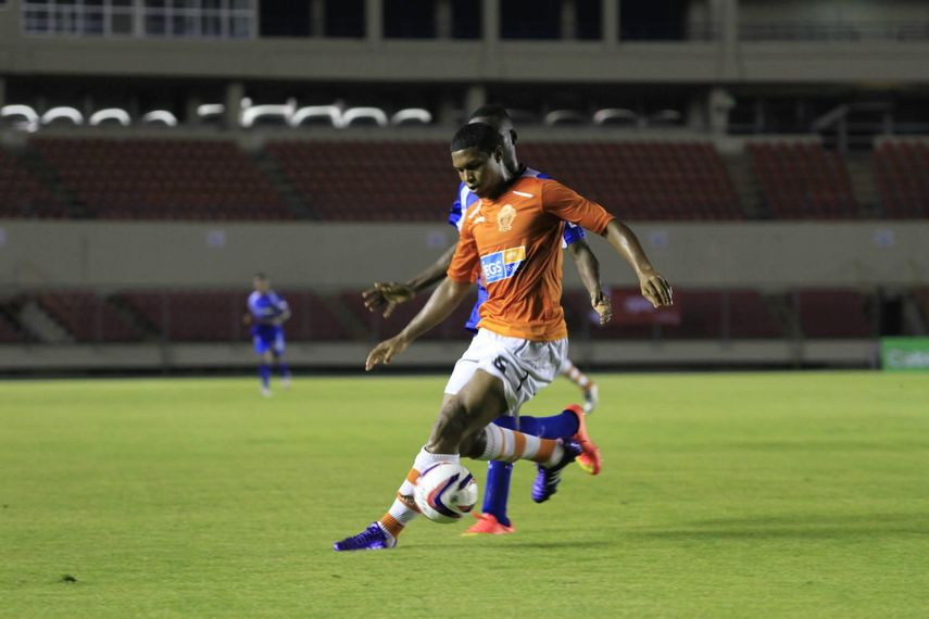 Chepo FC gana por la mínima ante un Árabe Unido preocupante