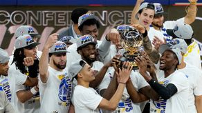 Los Golden State Warriors se coronaron Campeones del Oeste en la NBA y vuelven a las finales nuevamente