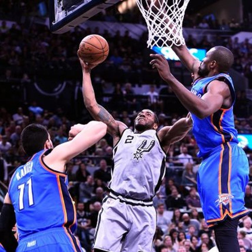 102-98. Ante los Thunder, Leonard y los Spurs empatan marca histórica