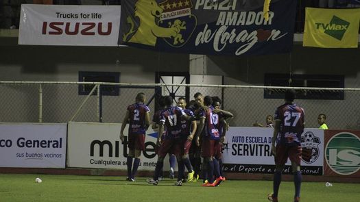 Plaza Amador vence al San Francisco y lo alcanza en el liderato