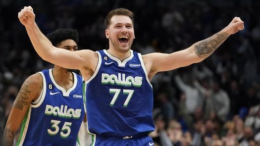 Luka Doncic hace historia en la NBA