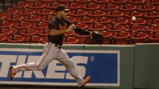 7-4. Santander y Ruiz conectan sendos jonrones para los Orioles