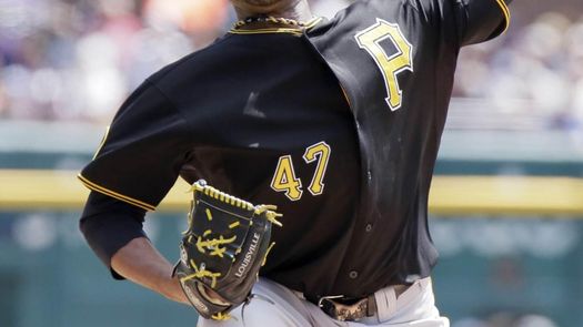Los Piratas acuerdan un contrato con el dominicano Liriano por tres temporadas