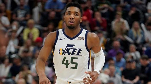 124-105. Mitchell anota 30 puntos y los Jazz empatan la serie