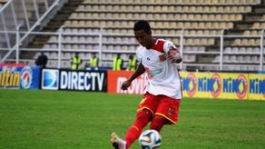 Rolando Escobar marcó un golazo