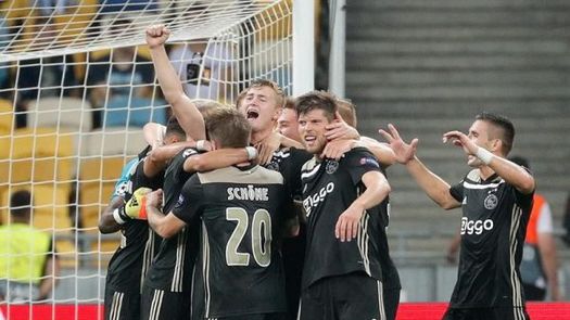 El Ajax no falla y regresa a la Liga de Campeones