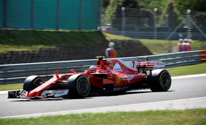 Kimi Raikkonen renueva una temporada con Ferrari