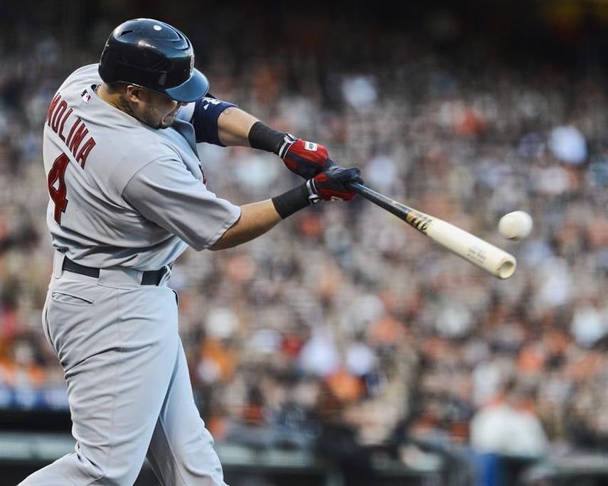 9-4. Molina pega dos jonrones contra los Filis y guía el ataque de los Cardenales
