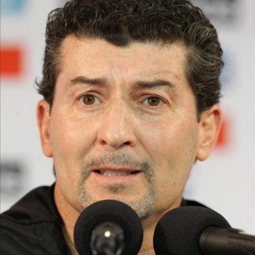 El técnico de Chivas busca el mejor equipo para enfrentar /lo que viene/