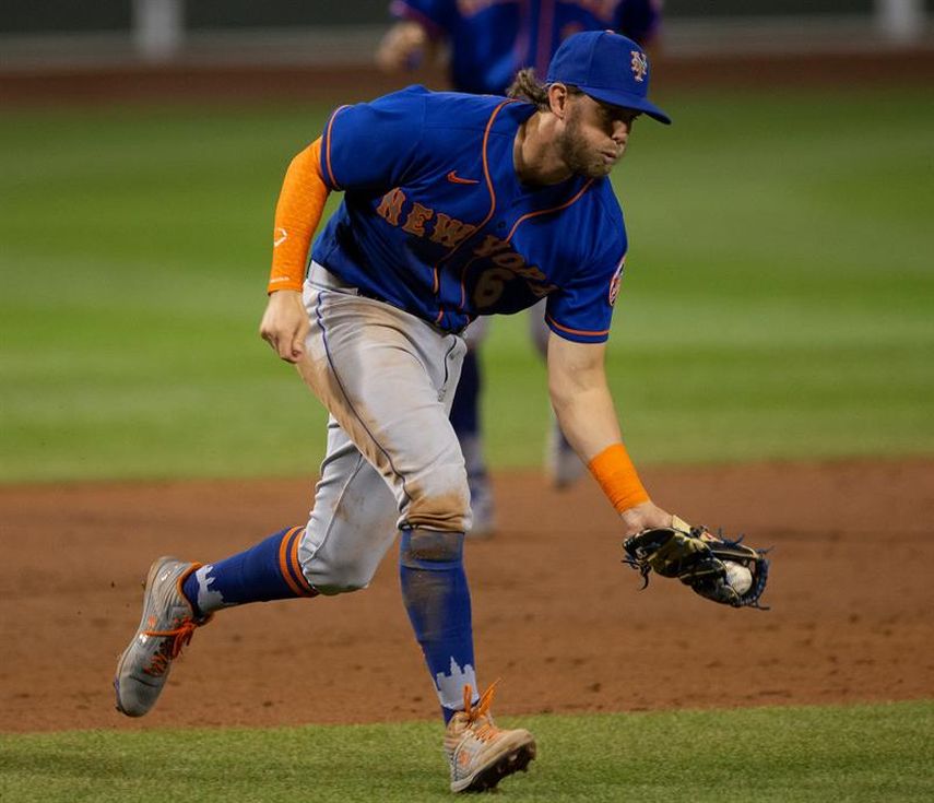 Los Mets vencen a los Marlins ante más de 8.000 aficionados en el Citi Field
