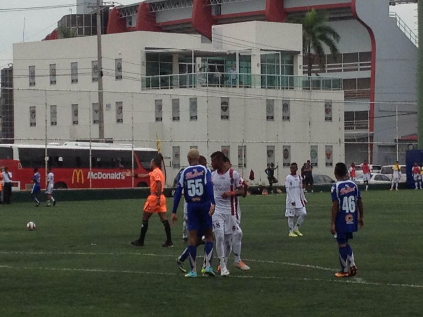 Sporting consigue triunfo, Chorrillo y Alianza empatan en la ida de semifinales del torneo de reservas