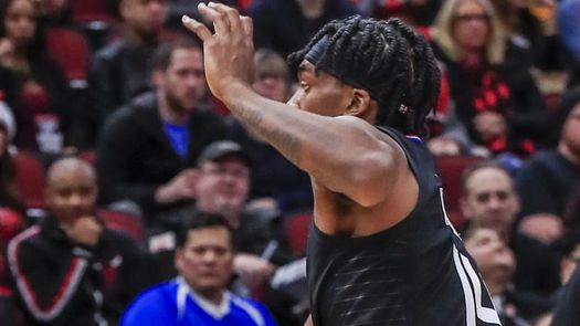 107-103. El novato Mann, sin las estrellas de los Clippers, fue el líder ganador ante los Thunder