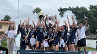 Las Fighting Owls levantaron el título U18 tras superar a Legends, mientras Javier se impuso en penales ante Wildcats para quedarse con el tercer puesto. Las Fighting Owls levantaron el título U18 tras superar a Legends, mientras Javier se impuso en penales ante Wildcats para quedarse con el tercer puesto.