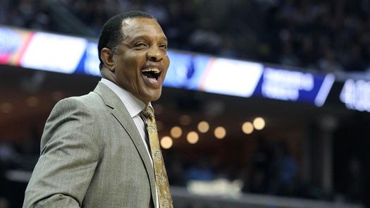 Le permiten al entrenador Alvin Gentry, de los Pelicans, viajar a la burbuja de la NBA