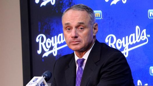 Los Dodgers anuncian que despedirán a parte de su personal