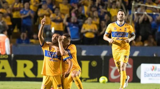 Tigres contra el Santos Laguna por el título de campeón de campeones