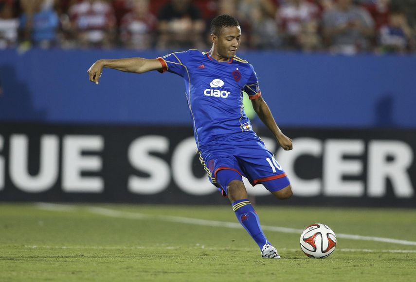 Gabriel Torres elegido como el Latino de la Jornada 20