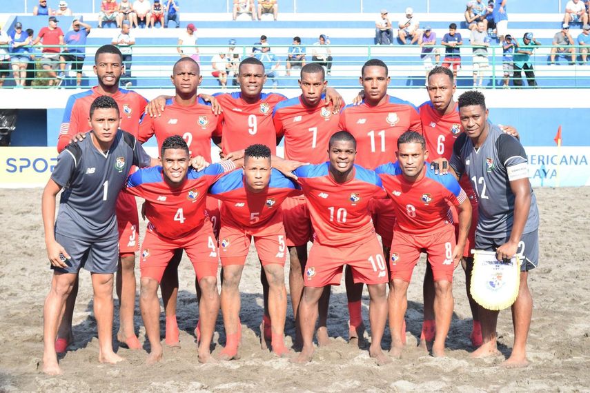 Selección de Panamá fútbol playa inicia trabajos