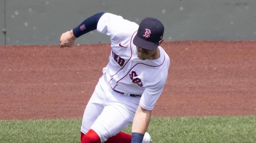 9-2. El puertorriqueño Hernández y el dominicano Devers castigan a Yanquis