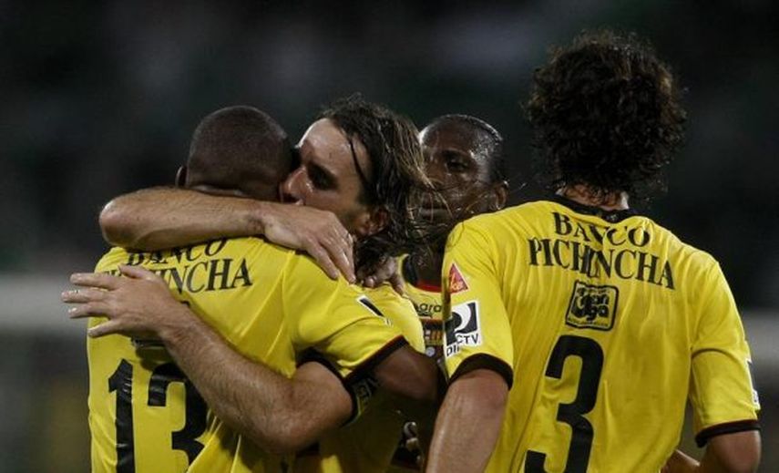 Barcelona amplía su opción para ganar el título en Ecuador