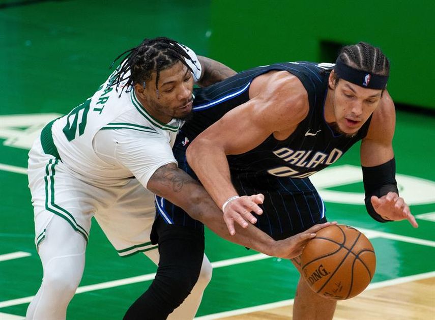 112-96. Brown dirige la victoria de Celtics, que cortan racha perdedora
