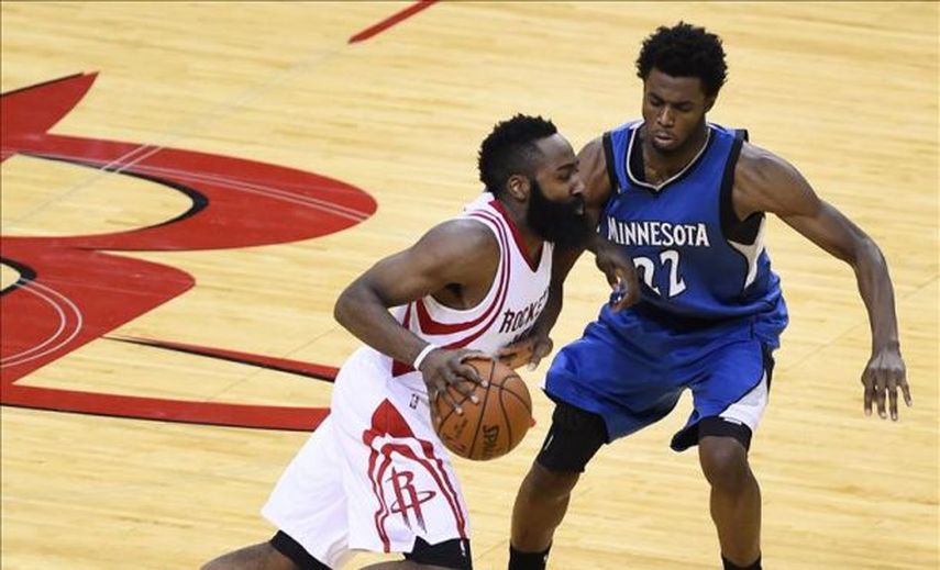 107-104. Harden llegó a los 10.000 puntos y los Rockets a la quinta victoria