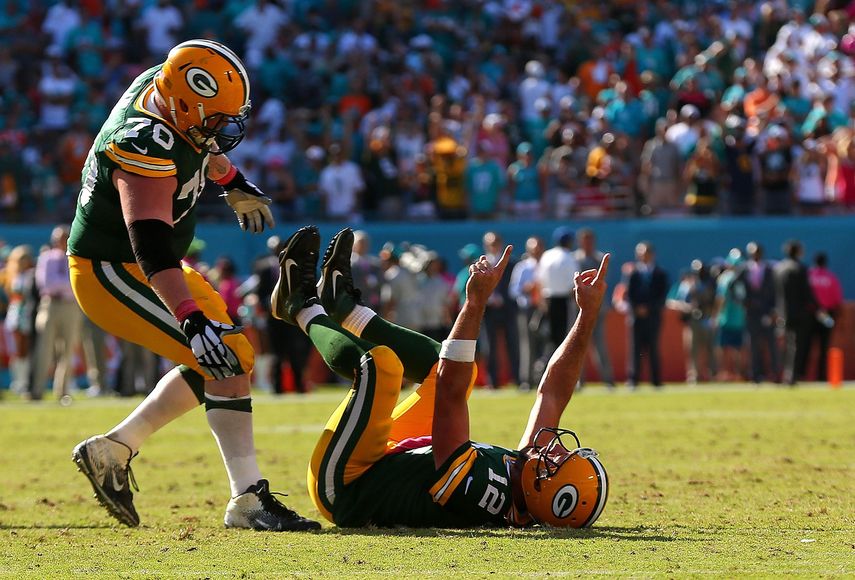 24-27. Rodgers hace conexión con Quarless y los Packers remontan