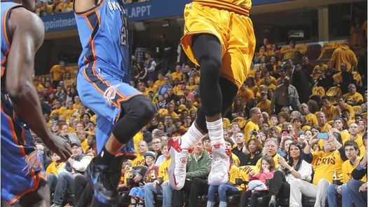 108-98. James le ganó el duelo a Durant y los Cavaliers llegan a seis triunfos seguidos
