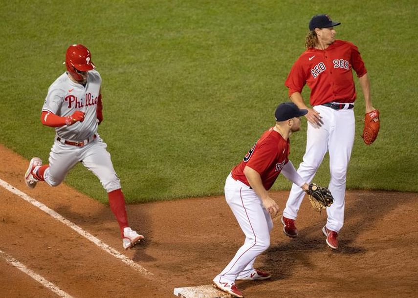 11-5. Hernández inicia lluvia de jonrones contra los Filis