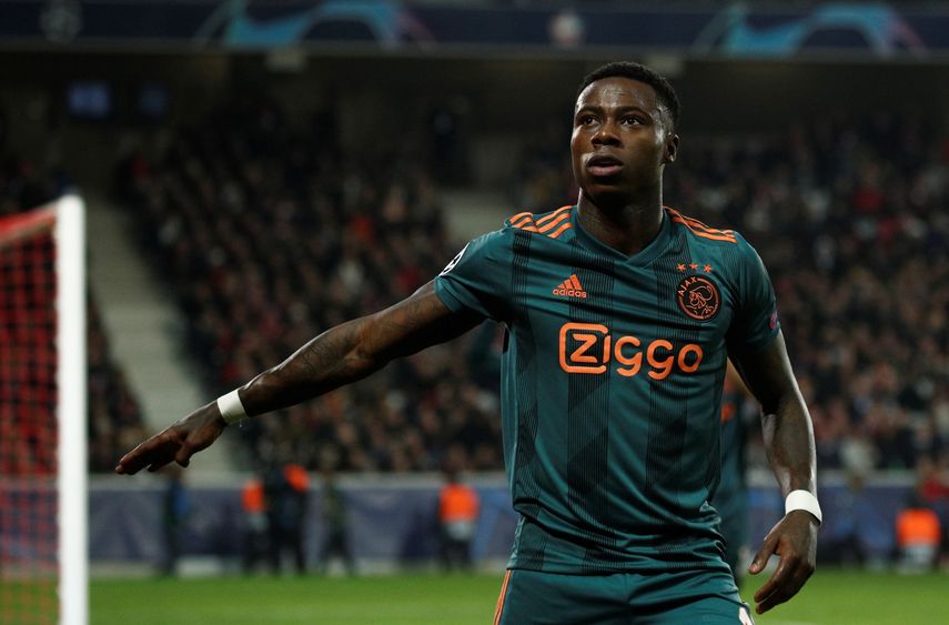 Quincy Promes, del Ajax, detenido por un apuñalamiento