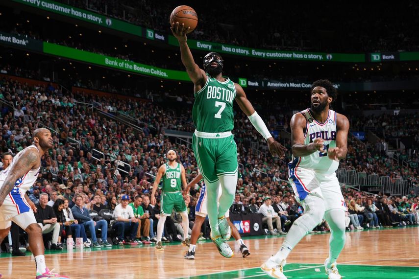 Celtics igualan la serie ante los 76ers