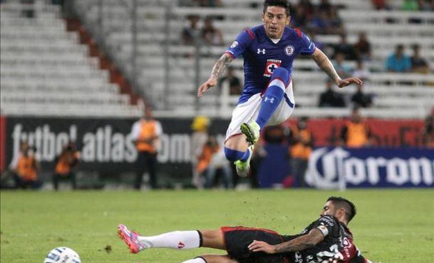 El chileno Millar, gol y expulsión en la victoria de Atlas sobre Cruz Azul