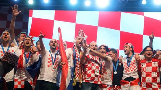 Criticas a la selección croata por mostrarse con un cantante considerado filonazi Criticas a la selección croata por mostrarse con un cantante considerado filonazi