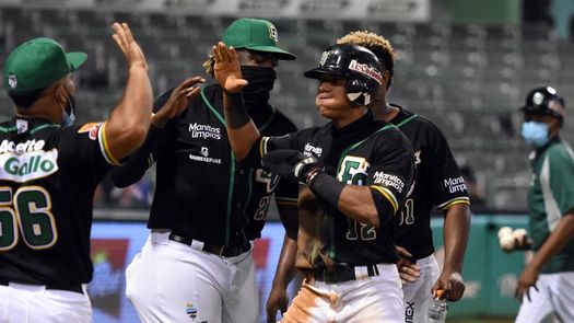 El panameño Bethancourt, Canó y Peña guían a las Estrellas a base de jonrones