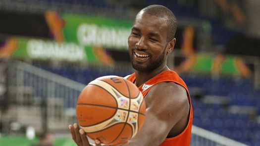 Serge Ibaka está sin problemas en el aislamiento de Florida y listo para trabajar