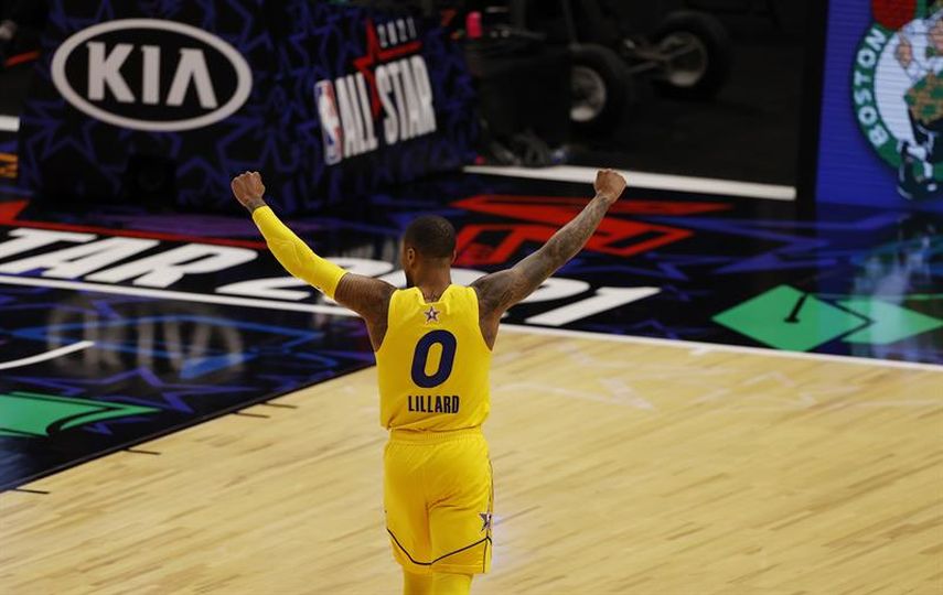 101-93. Inspiración encestadora de Lillard supera doble-doble de Williamson
