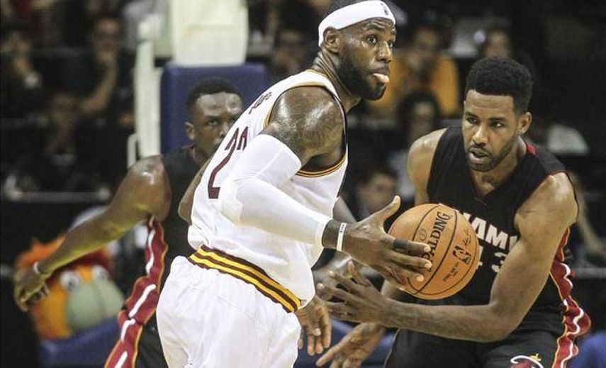 122-119. Cavaliers gana a Miami en la prórroga en un día de lapsus de LeBron