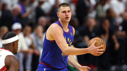 Nuggets vuelven a tomar ventaja tras victoria en Miami